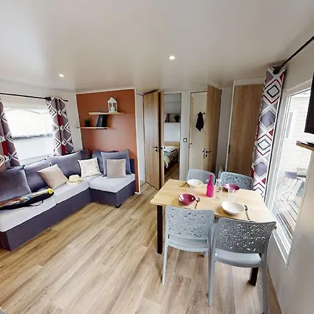 Camping Le Balcon De La Baie Saint-Marcan