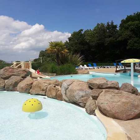 Le Balcon De La Baie Campsite